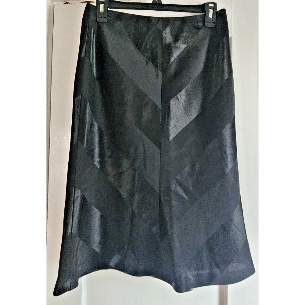 THE LIMITED diagonal chevron stripes A line skirt woman Sz 2 midi satin side zip